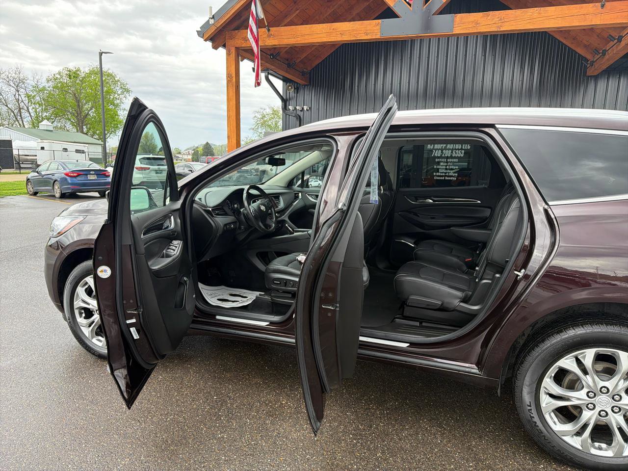 Used 2020 Buick Enclave Avenir w/ Avenir Technology Package AWD/4WD image 7