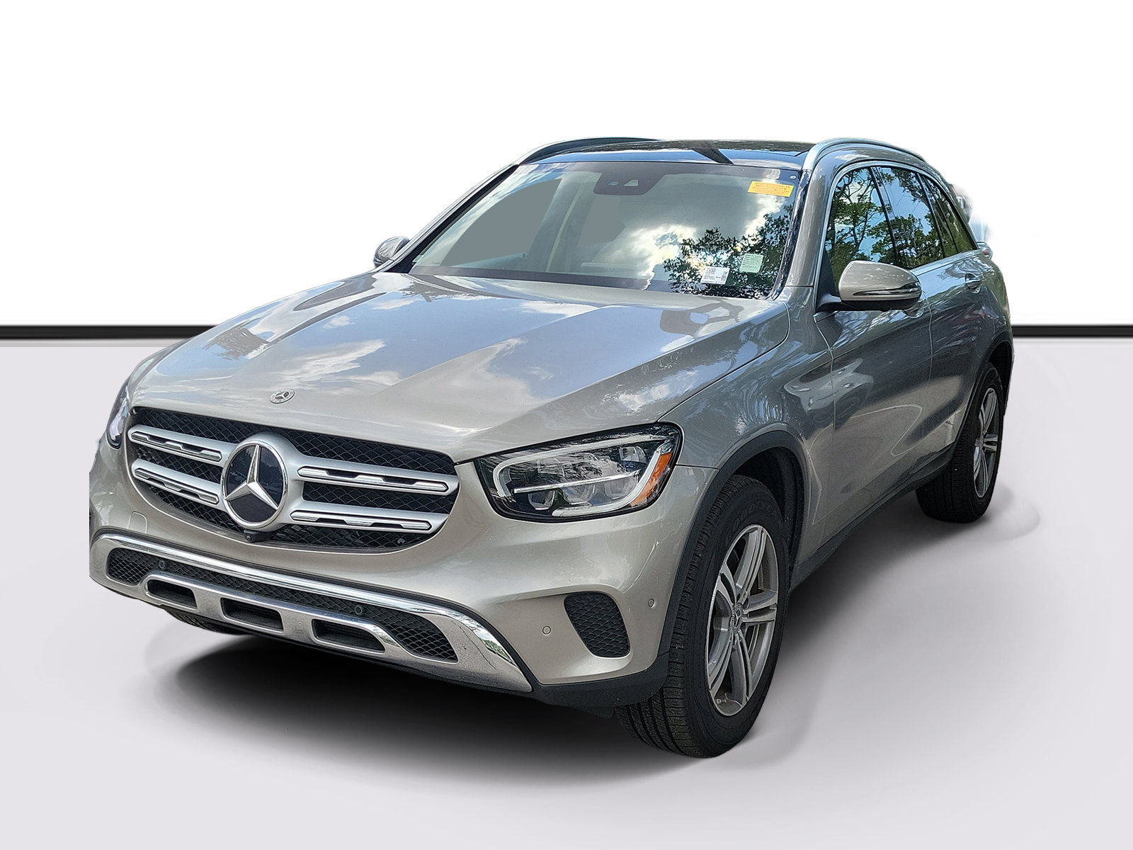 Used 2022 Mercedes-Benz GLC 300 image 3