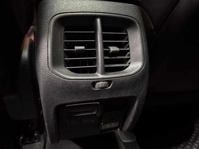 Used 2020 Jeep Cherokee Trailhawk w/ Comfort/Convenience Group AWD/4WD image 29