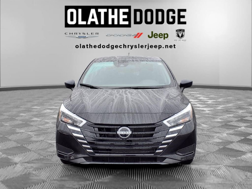 Used 2025 Nissan Versa S w/ Trunk Package image 31