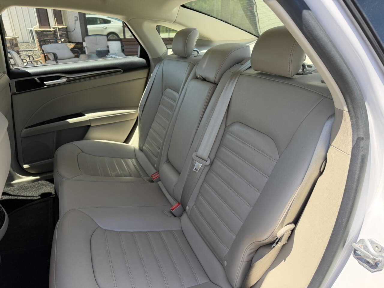 Used 2018 Ford Fusion SE w/ Fusion SE Technology Package FWD image 23