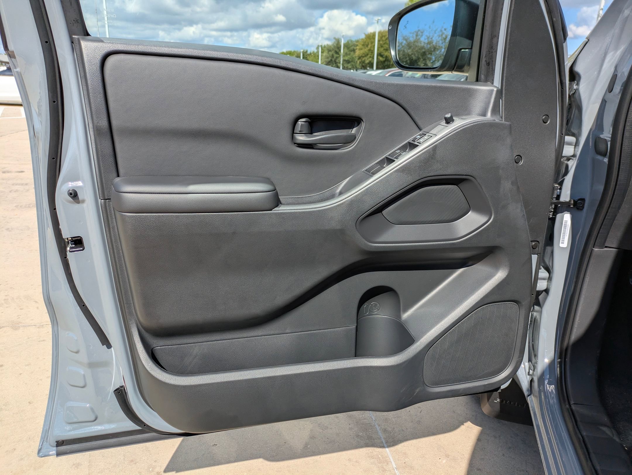 New 2026 Nissan Frontier SV image 11