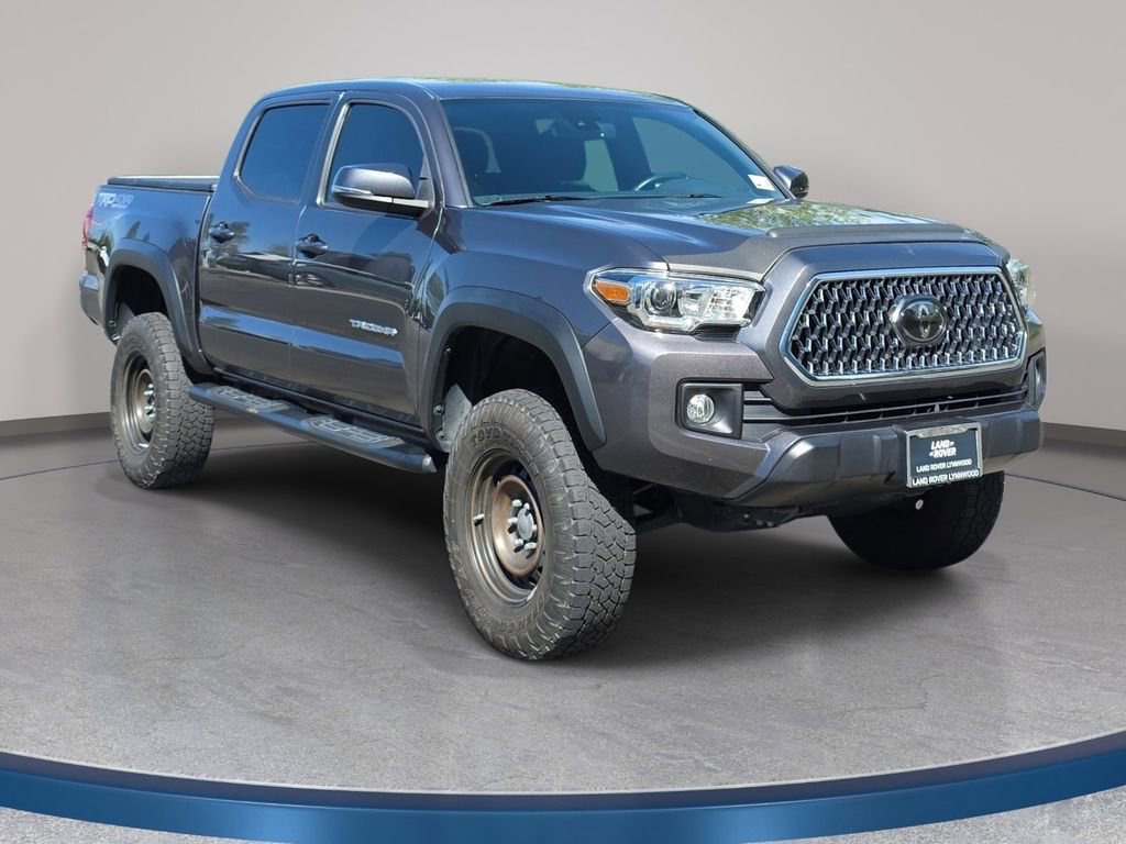 Used 2019 Toyota Tacoma TRD Off-Road w/ Technology Package AWD/4WD image 4