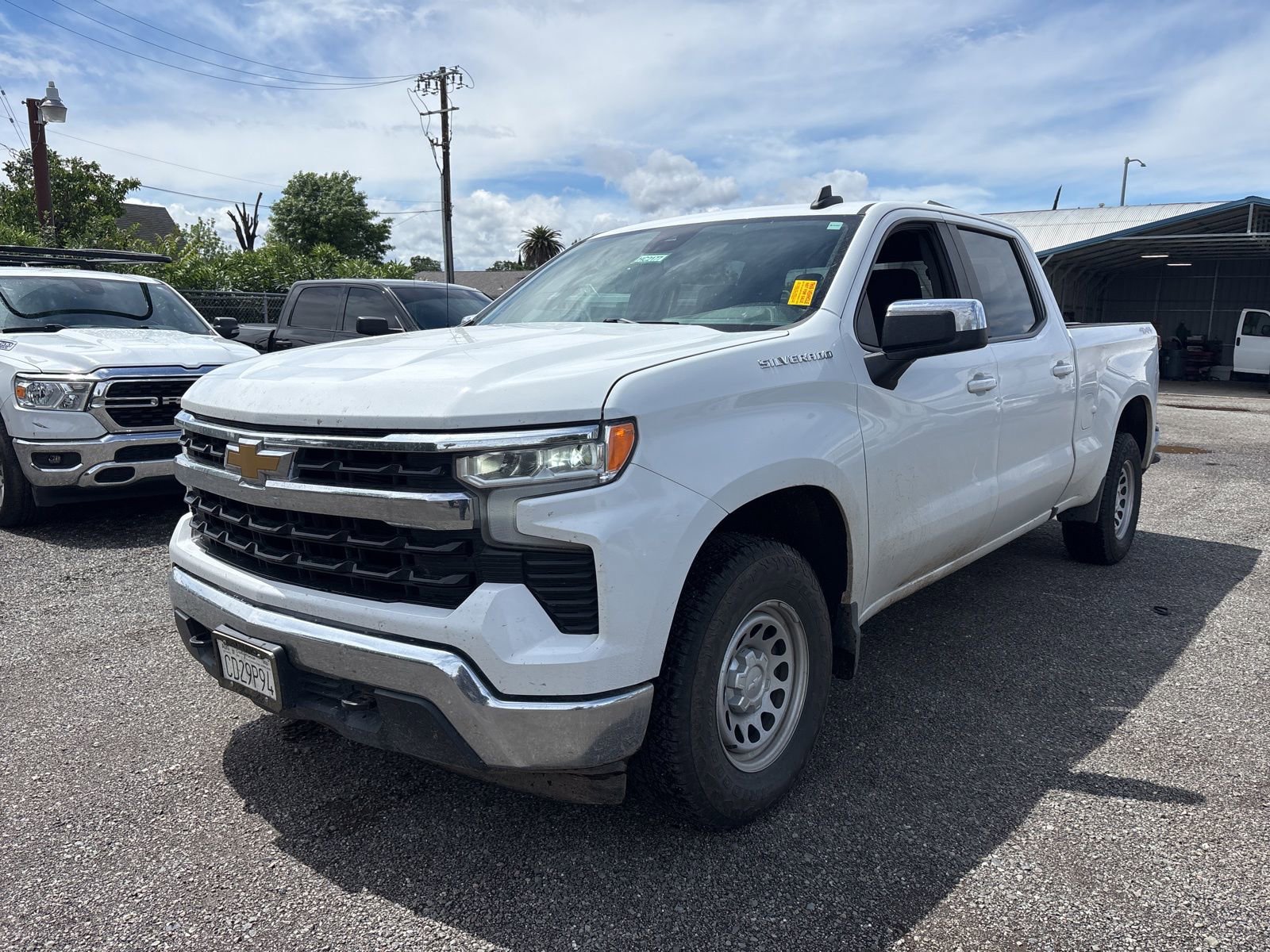 Used 2022 Chevrolet Silverado 1500 LT w/ Max Trailering Package AWD/4WD image 2