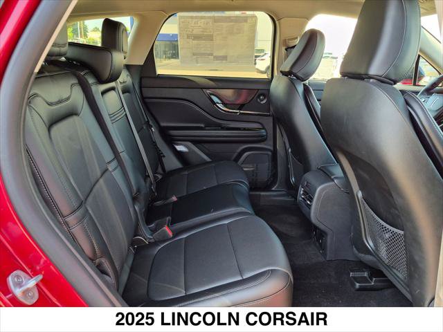 New 2025 Lincoln Corsair Grand Touring w/ Equipment Group 302A AWD/4WD image 25