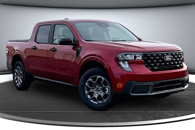 New 2025 Ford Maverick XLT w/ Equipment Group 301A AWD/4WD image 2