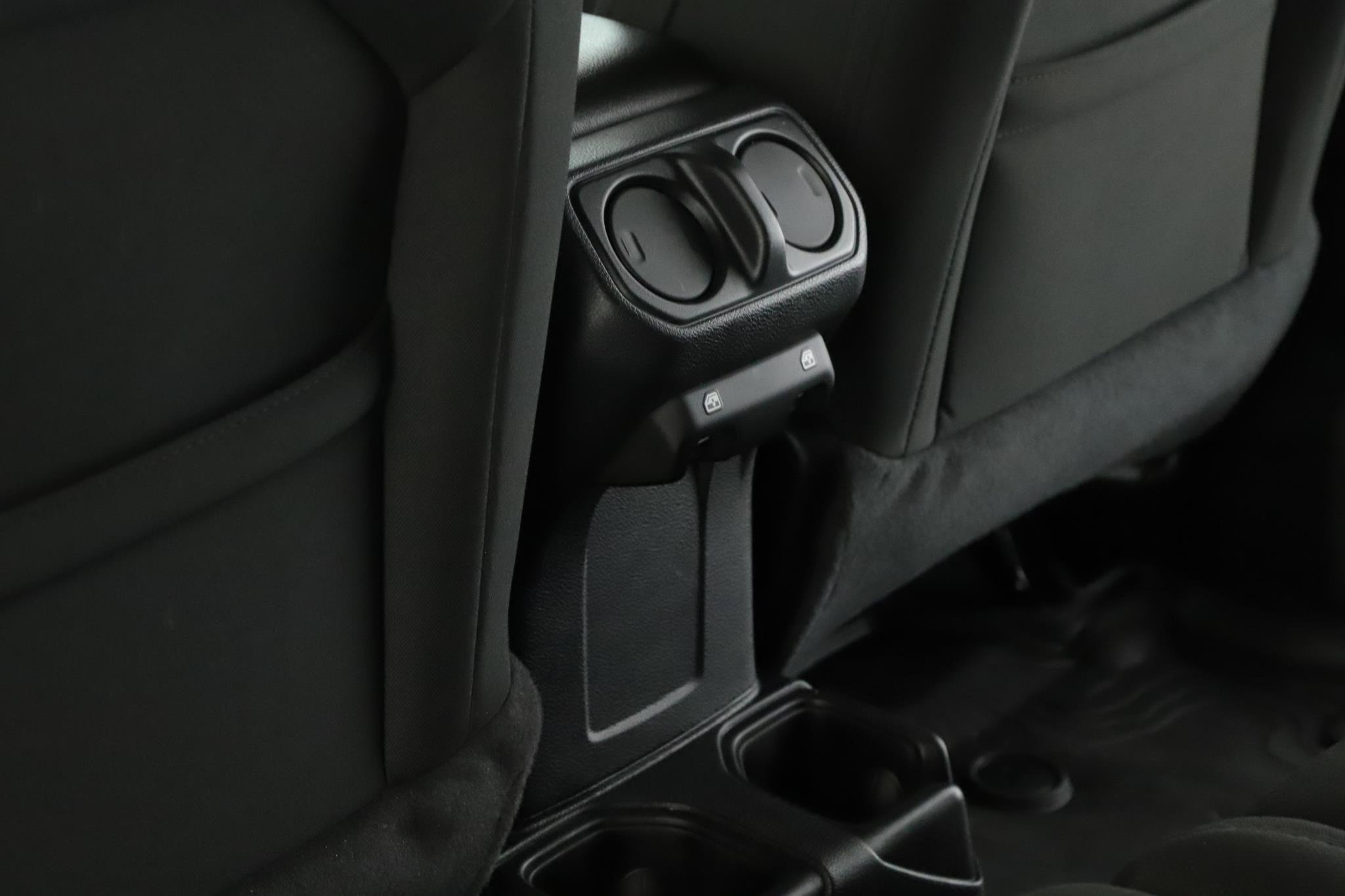 Used 2021 Jeep Wrangler Unlimited Sport AWD/4WD image 6