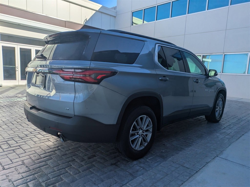 Used 2023 Chevrolet Traverse LT image 4