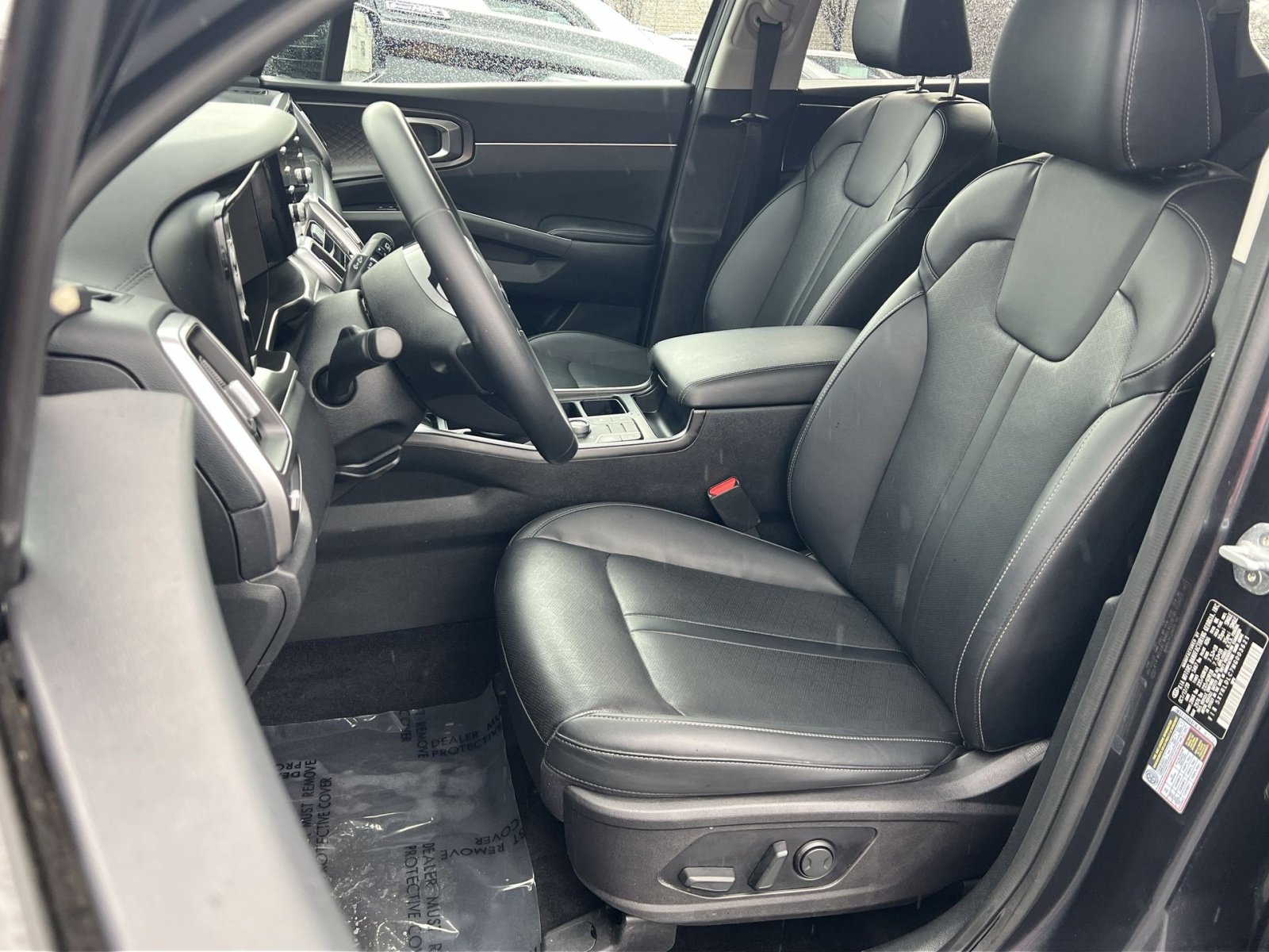 Used 2021 Kia Sorento S w/ Panoramic Sunroof Package image 11