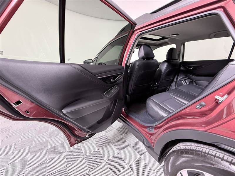 Used 2021 Subaru Outback Limited image 23