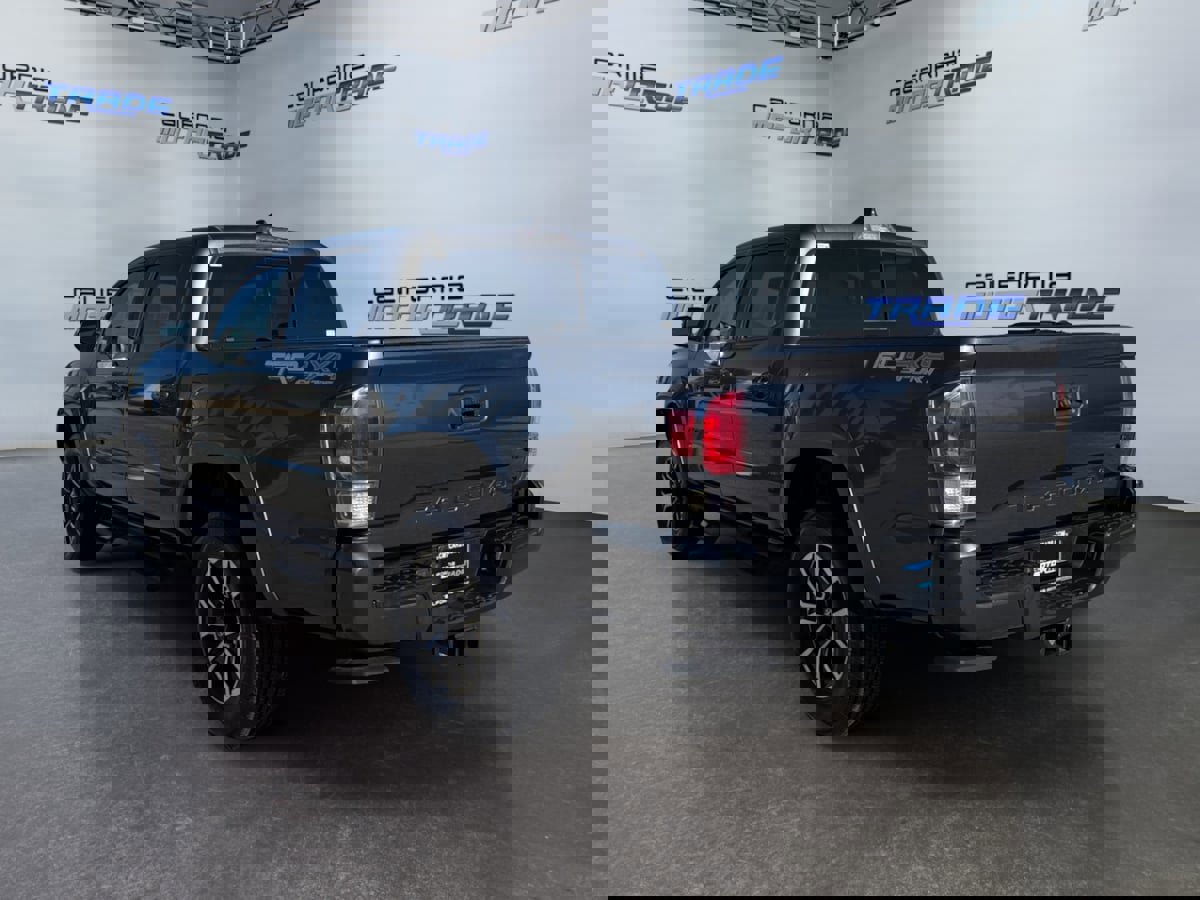 Used 2021 Toyota Tacoma TRD Sport w/ TRD Premium Sport Package image 7