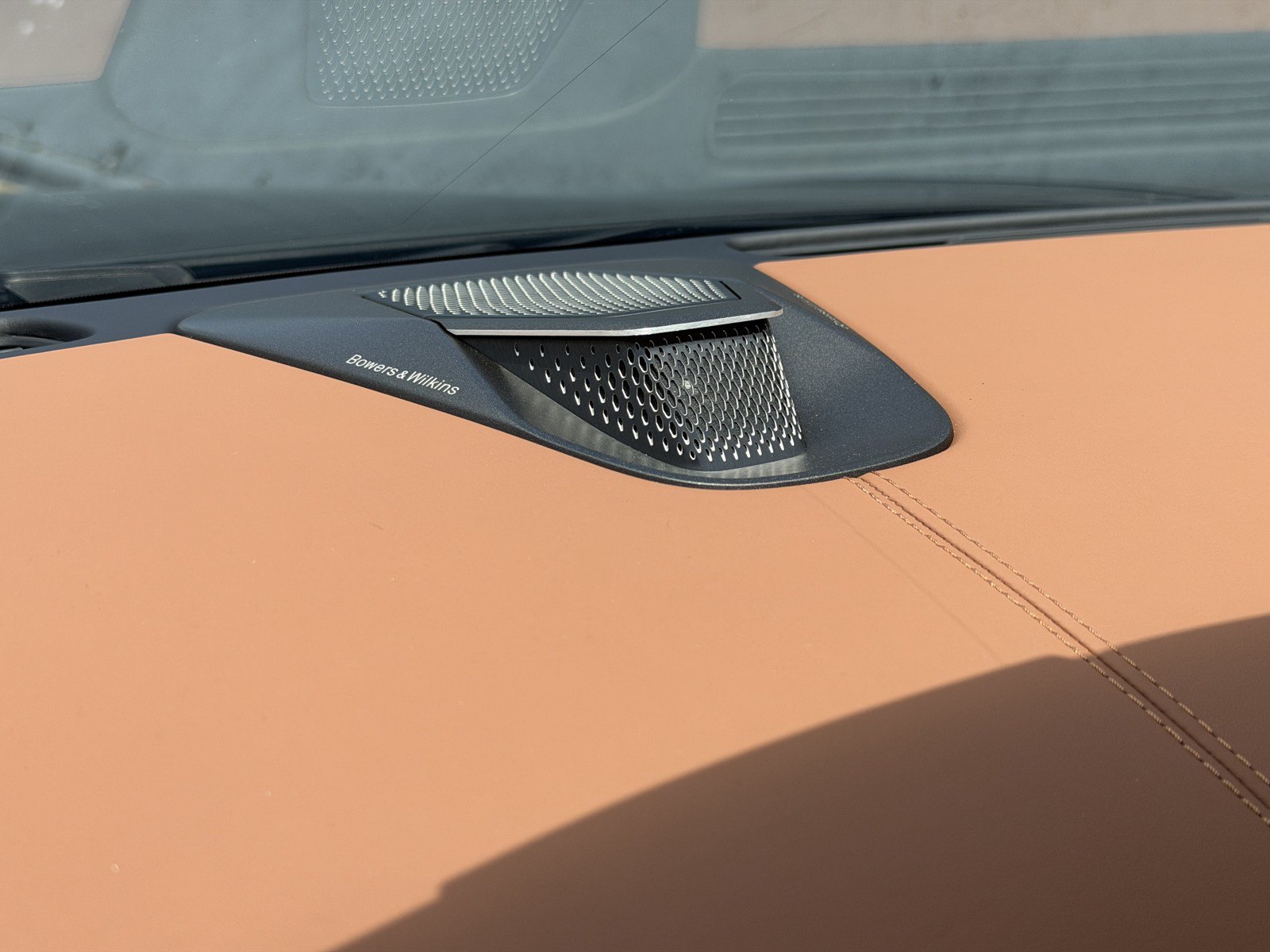 New 2026 Aston Martin Vanquish RWD image 27