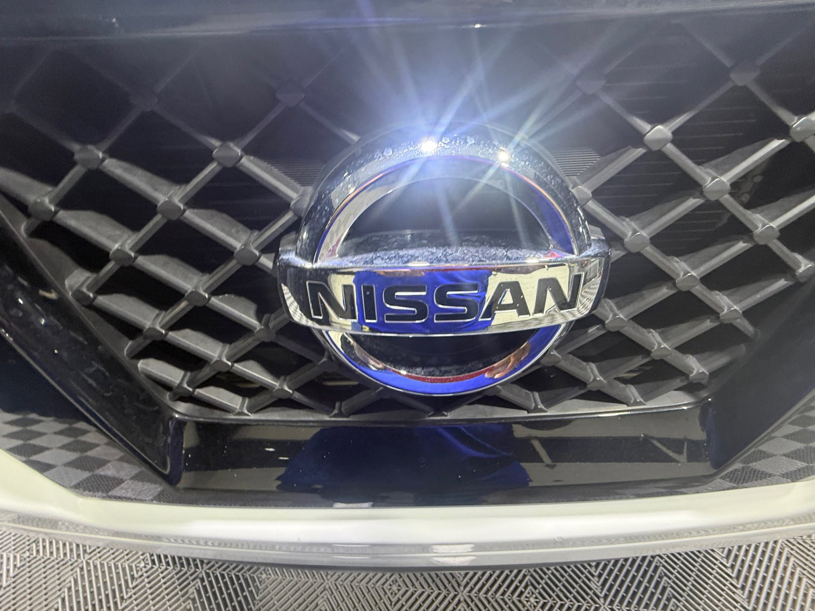 Used 2018 Nissan Frontier SV w/ Value Truck Package RWD image 23