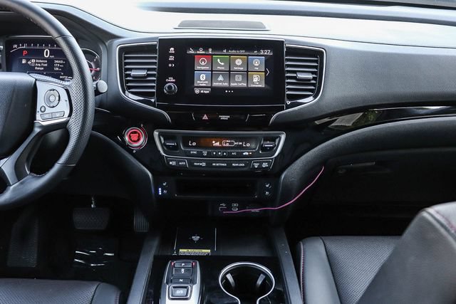 Used 2024 Honda Passport Black Edition image 14