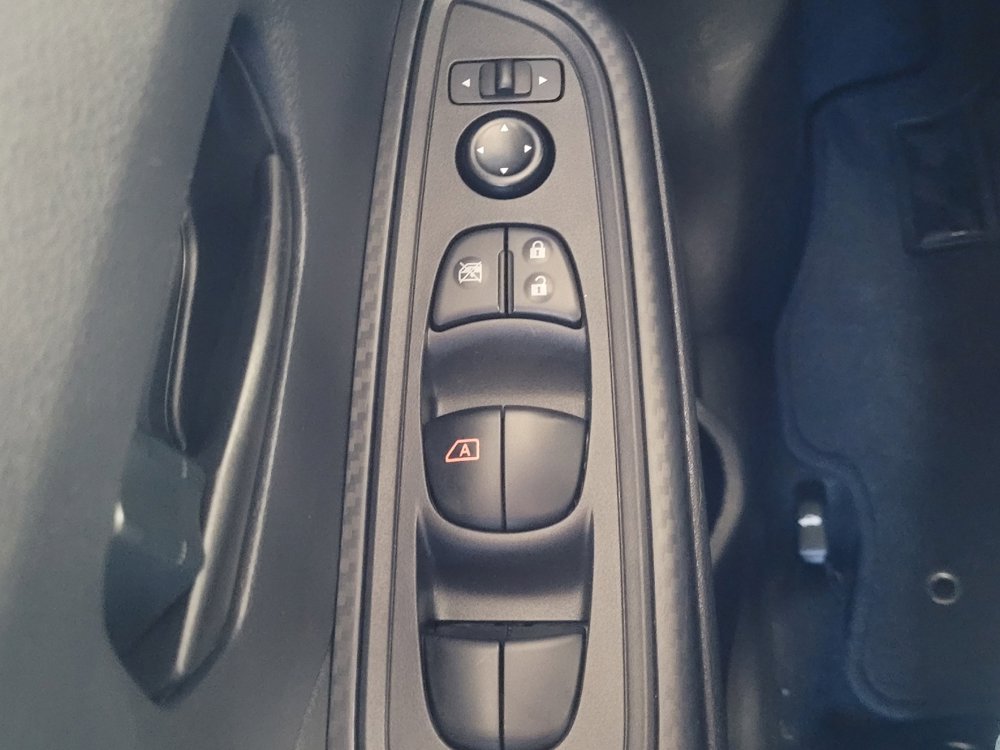 Used 2025 Nissan Versa S w/ Trunk Package image 27