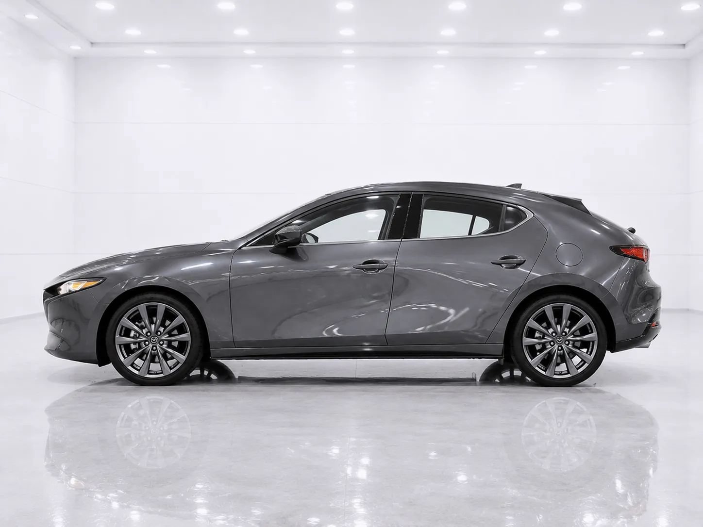 Used 2023 MAZDA MAZDA3 s FWD image 2