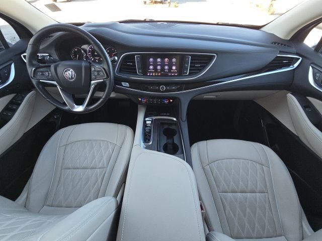 Used 2022 Buick Enclave Avenir w/ Avenir Technology Package image 29