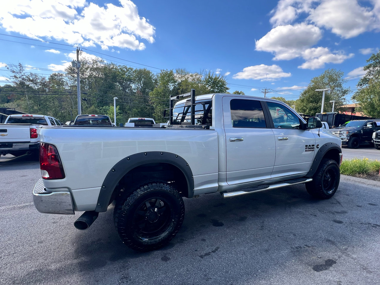 Used 2017 RAM 2500 SLT image 5