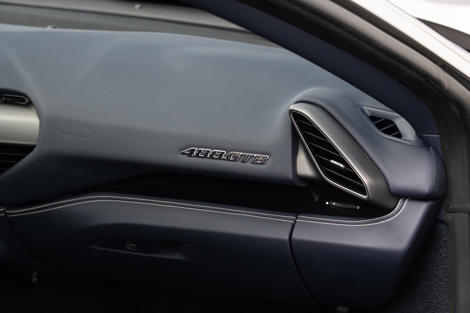 Used 2016 Ferrari 488 GTB image 58