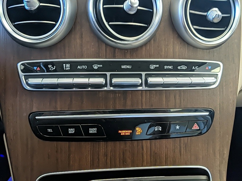 Used 2022 Mercedes-Benz GLC 300 4MATIC image 19