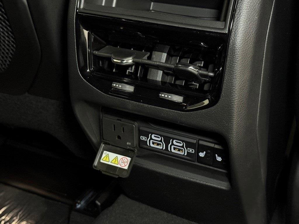 New 2025 Jeep Grand Cherokee Overland w/ Adv Protech Group III image 19