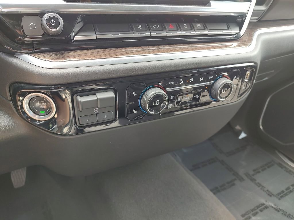 Used 2025 Chevrolet Silverado 2500 LT w/ Convenience Package AWD/4WD image 33