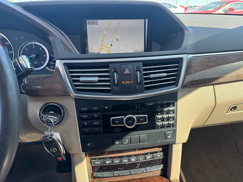 Used 2013 Mercedes-Benz E 350 BlueTEC Sedan w/ Premium 1 Pkg image 16