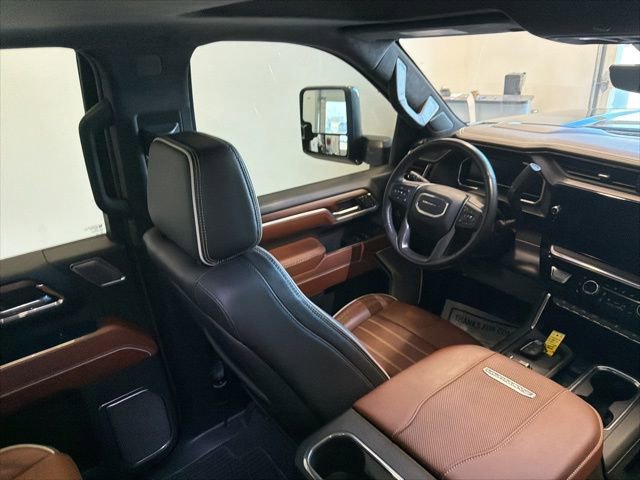 Used 2024 GMC Sierra 3500 Denali Ultimate image 39