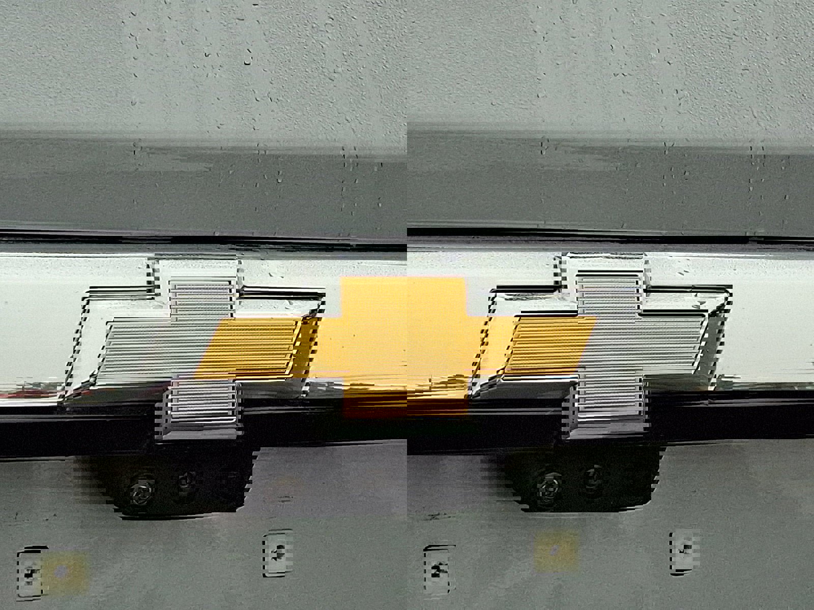 Used 2023 Chevrolet Traverse LT w/ Rear Camera Mirror Package image 34