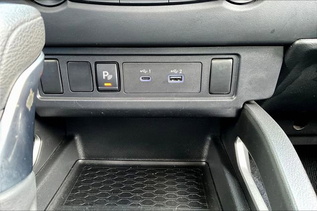 Used 2024 Nissan Frontier SV w/ Technology Package AWD/4WD image 16