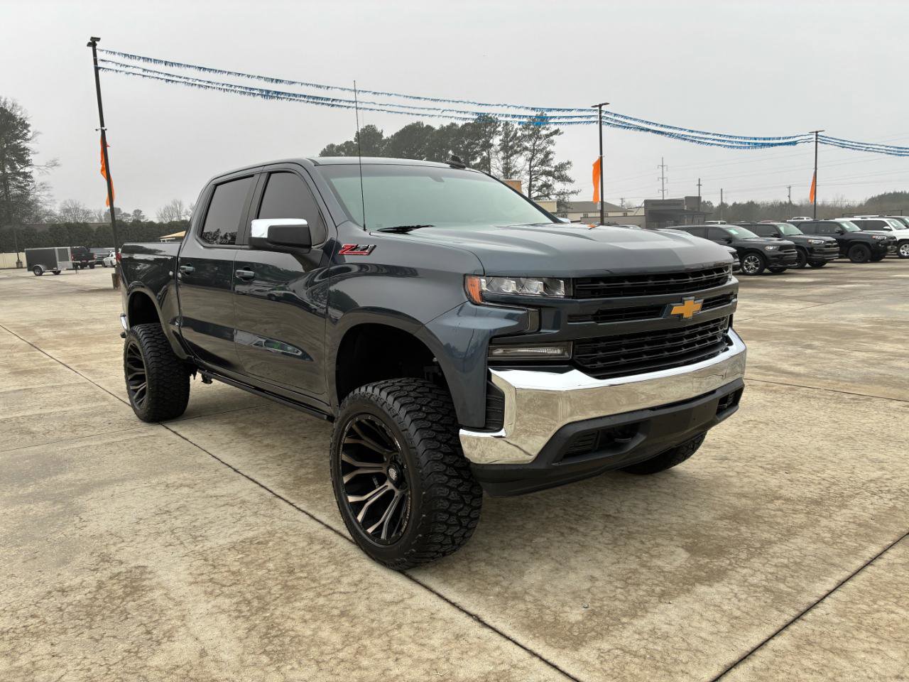Used 2021 Chevrolet Silverado 1500 LT w/ Texas Edition Plus AWD/4WD image 4