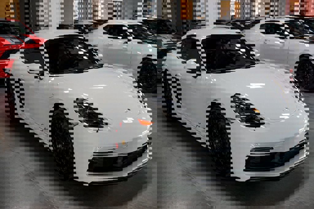 Used 2024 Porsche 718 Cayman GT4 image 4