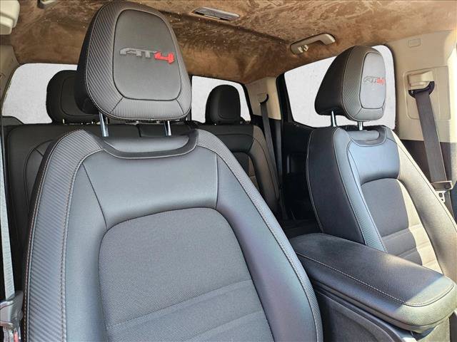 Used 2022 GMC Canyon AT4 w/ Driver Alert Package AWD/4WD image 12