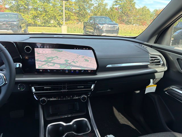New 2027 Chevrolet Traverse LT w/ Sun and Wheel Package AWD/4WD image 27