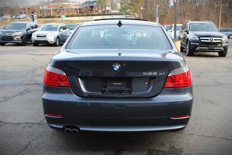 Used 2008 BMW 528xi Sedan image 4