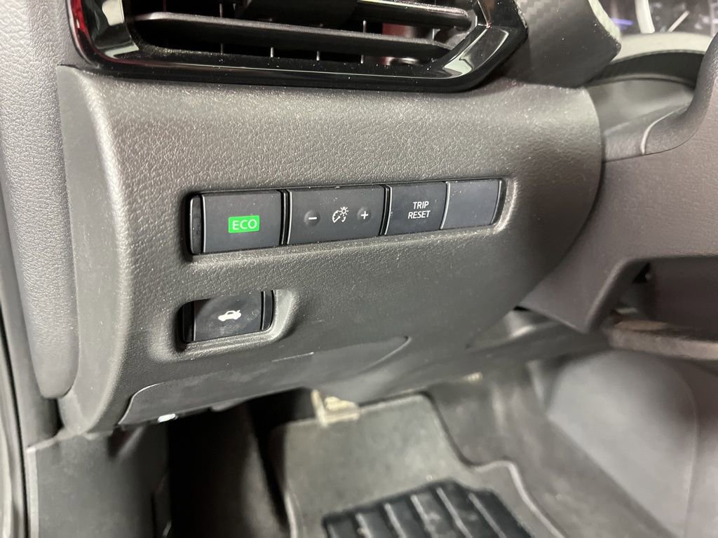 Used 2022 Nissan Sentra SR w/ Electronics Package image 26