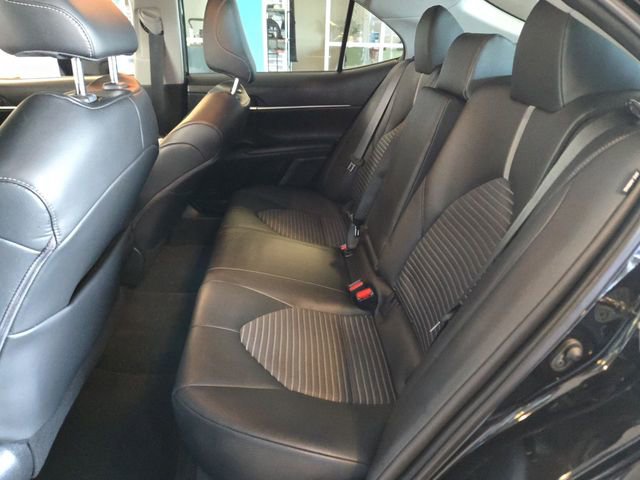 Used 2020 Toyota Camry SE image 21