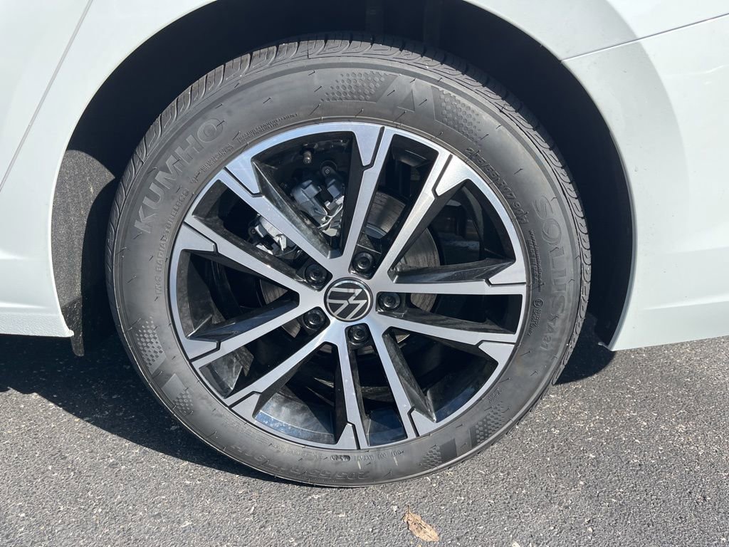New 2026 Volkswagen Jetta Sport FWD image 7