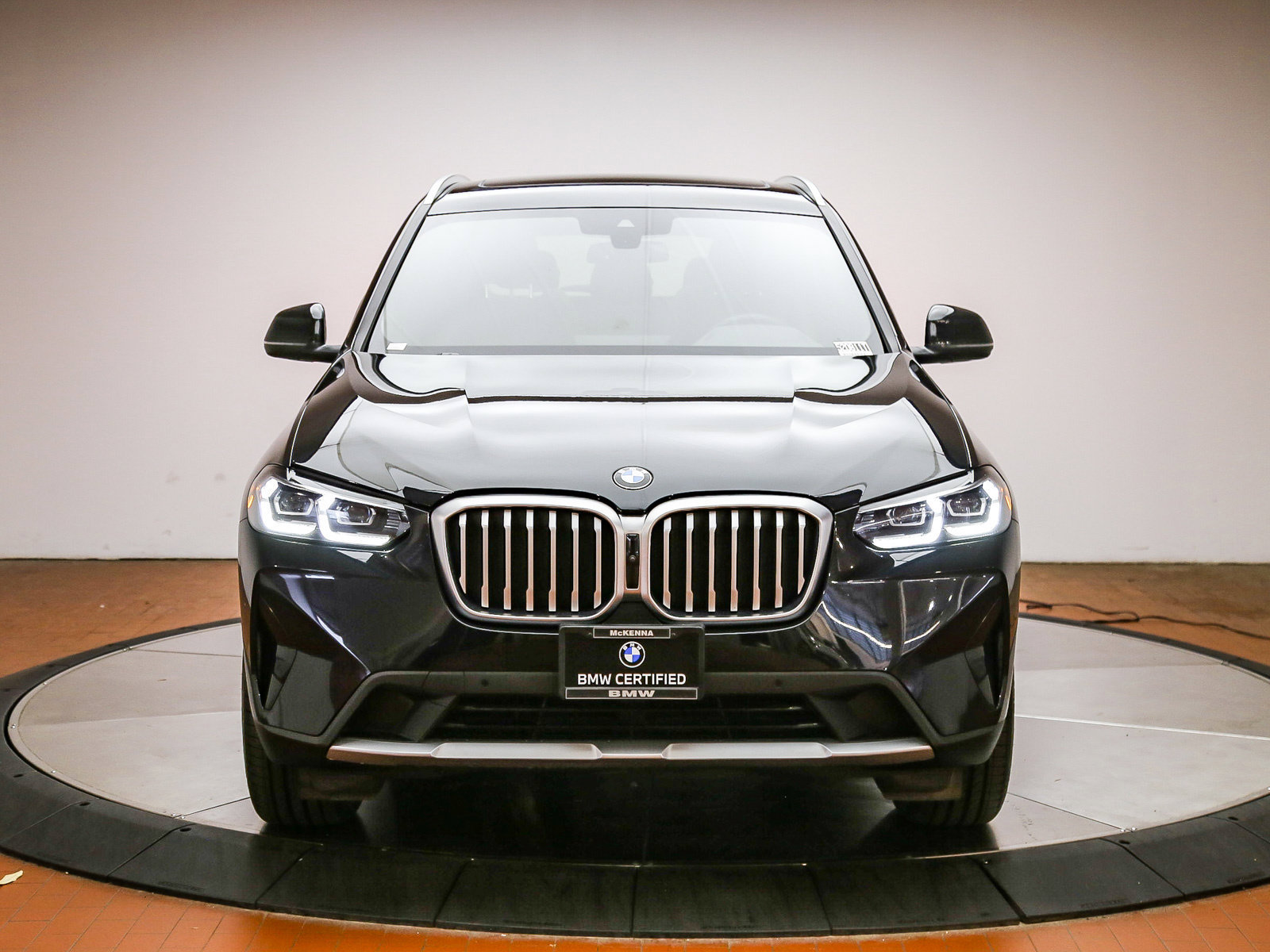 Used 2024 BMW X3 sDrive30i w/ Convenience Package RWD image 2