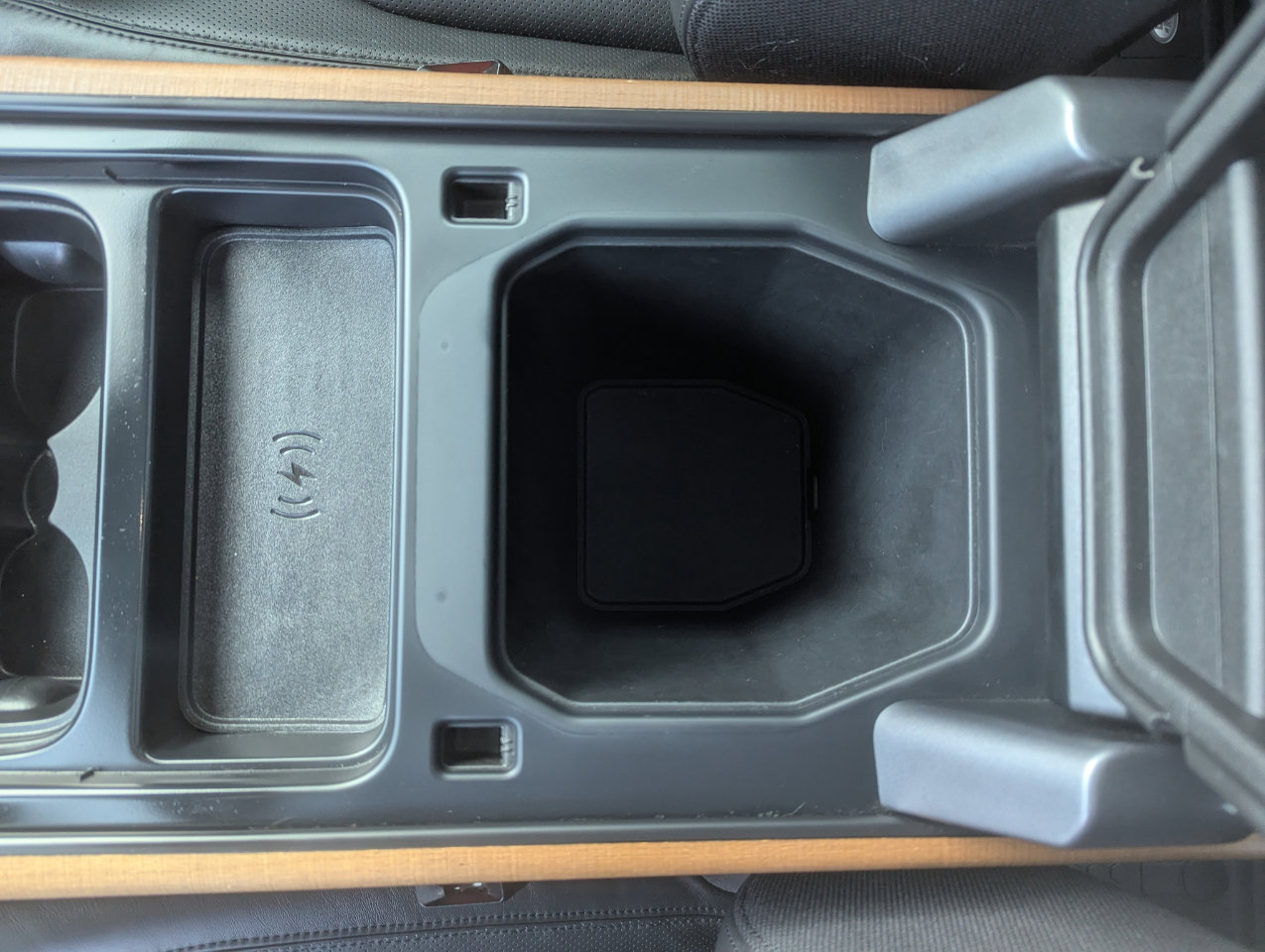 Used 2020 Land Rover Defender 110 X image 29