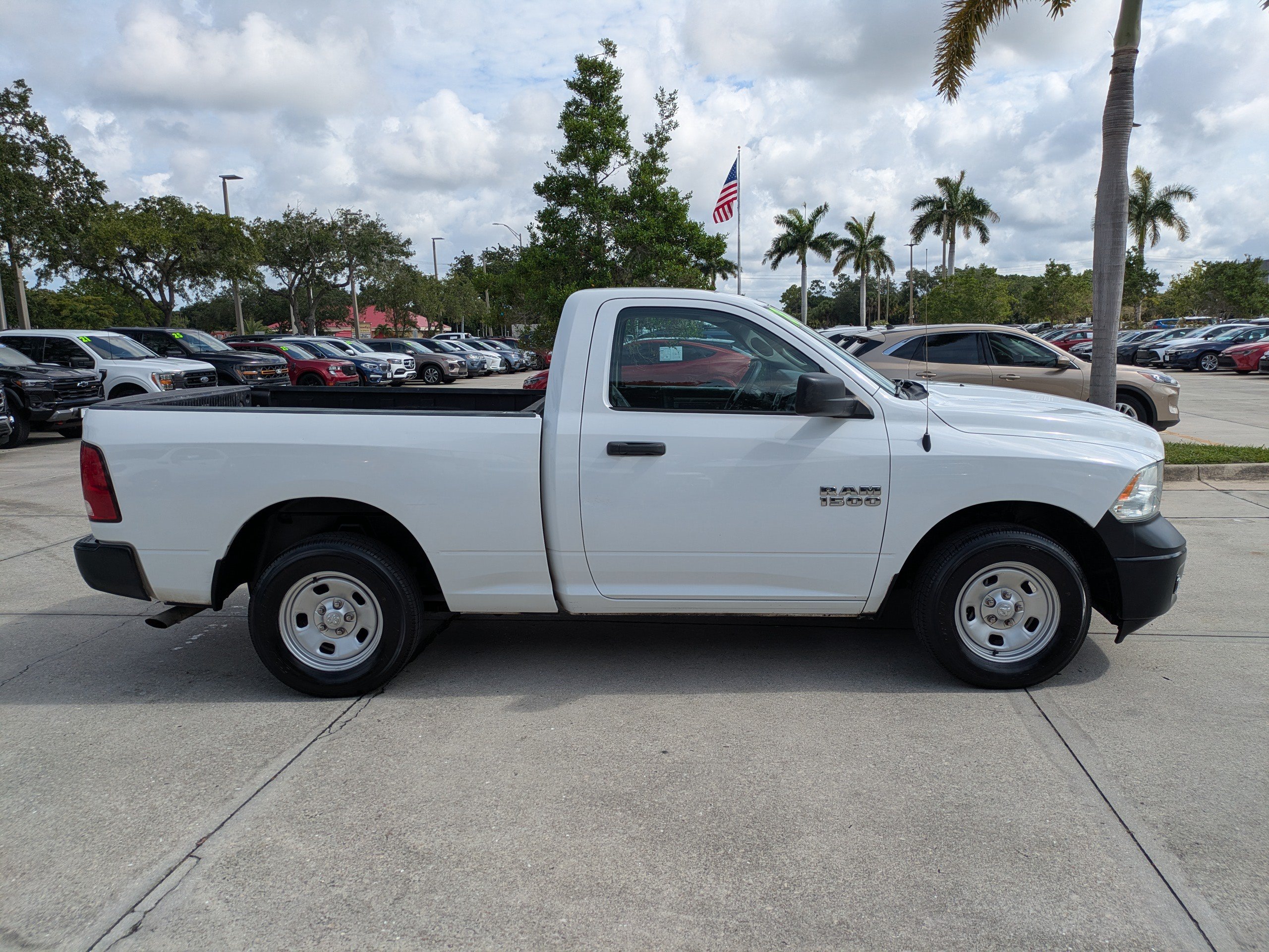 Used 2018 RAM 1500 Tradesman w/ Power & Remote Entry Group RWD image 3