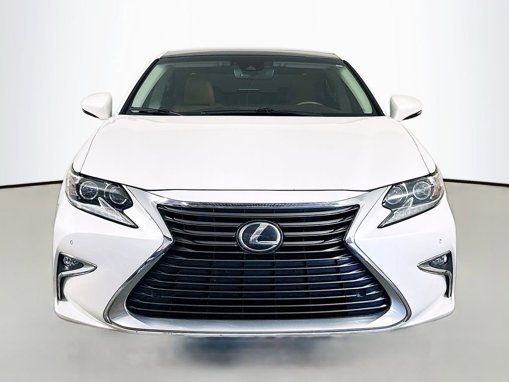 Used 2018 Lexus ES 350 w/ Luxury Package w/Wood Trim FWD image 2