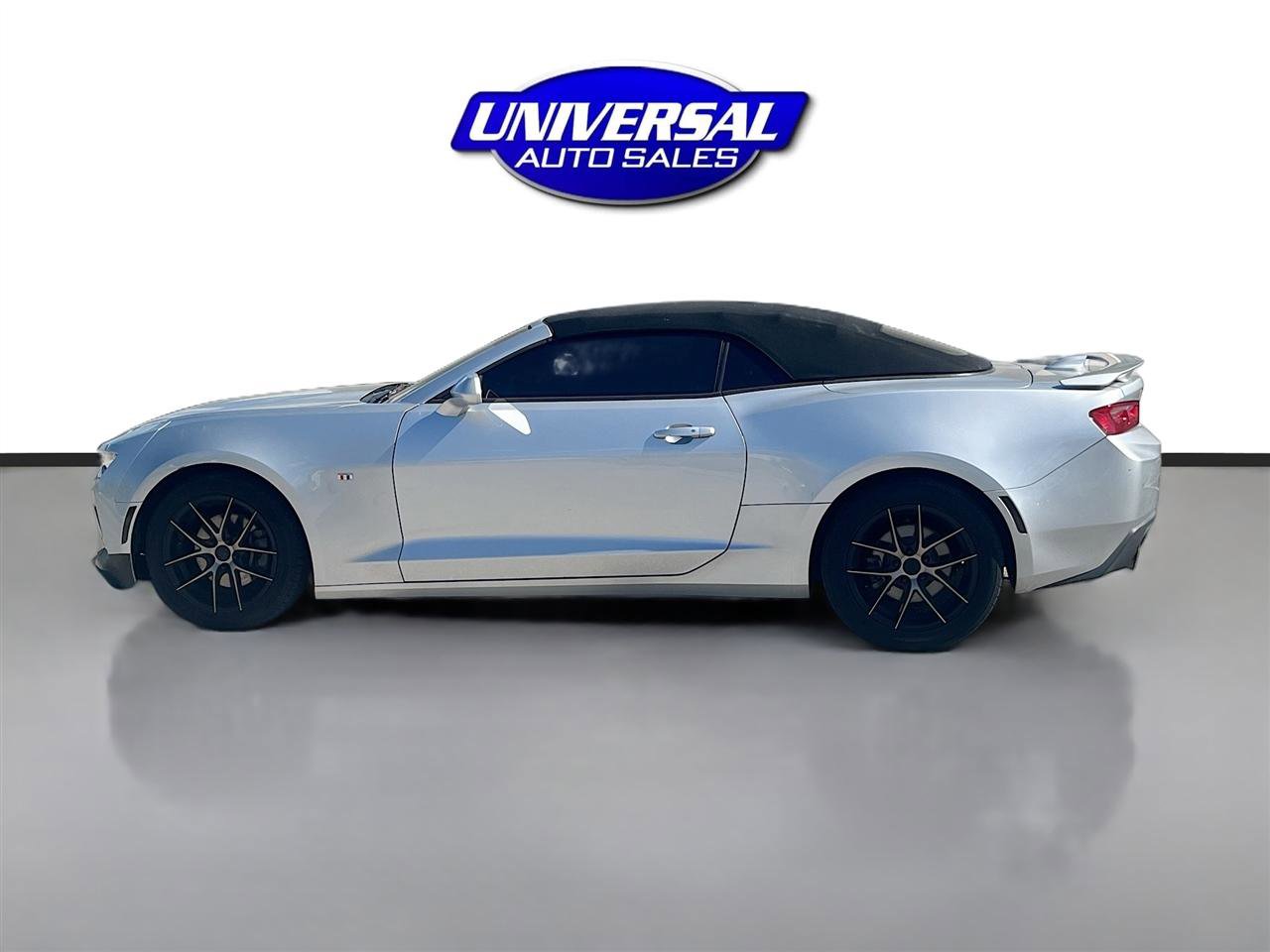 Used 2017 Chevrolet Camaro LT image 4