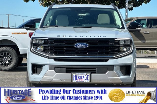 New 2026 Ford Expedition Platinum image 9