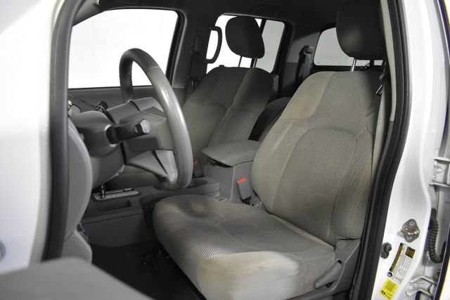 Used 2019 Nissan Frontier SV AWD/4WD image 9