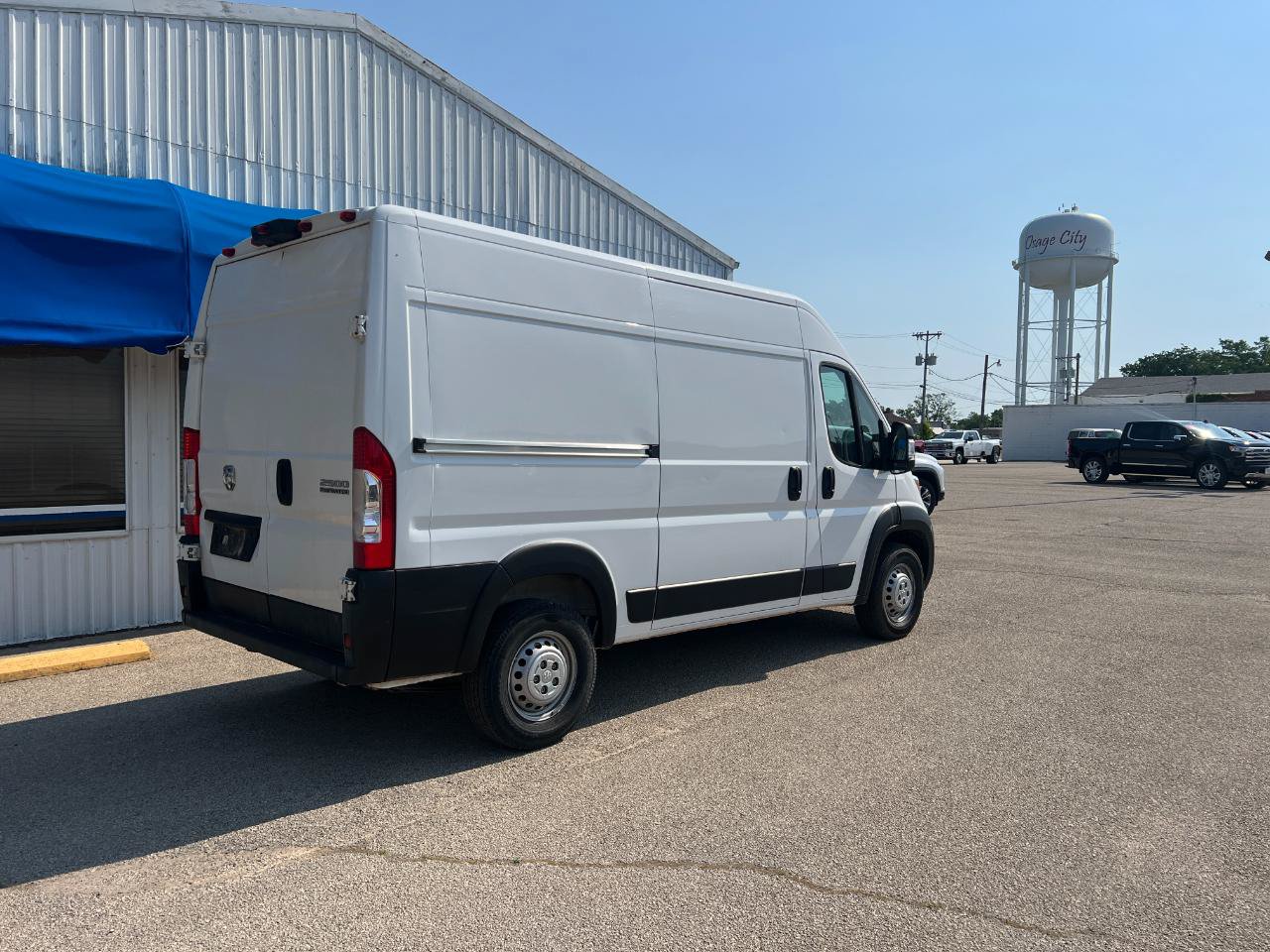 Used 2025 RAM ProMaster 2500 w/ Convenience Group FWD image 30