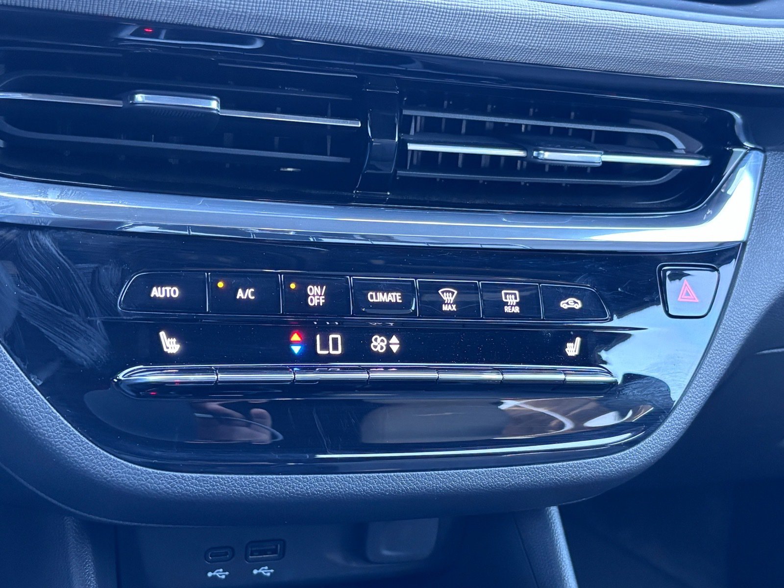 Certified 2026 Buick Envista Avenir FWD image 27