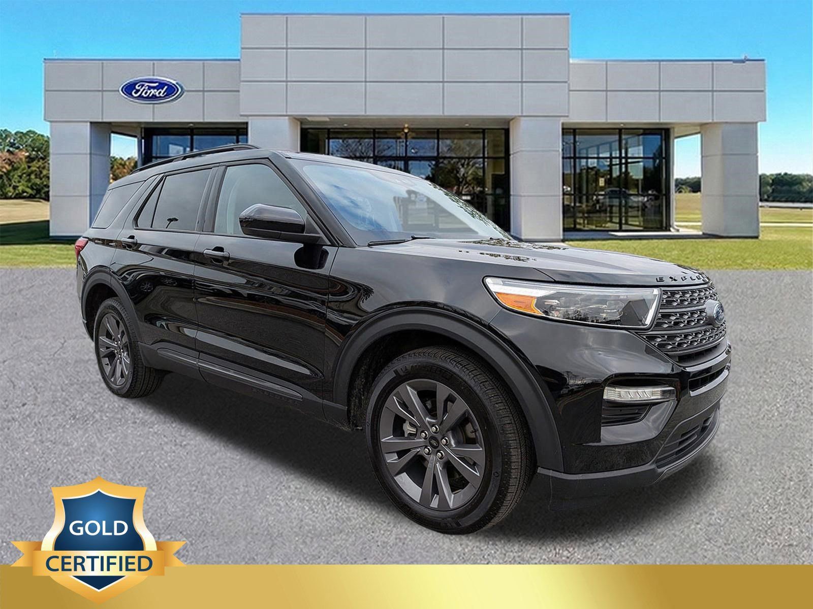 Certified 2023 Ford Explorer XLT w/ Equipment Group 202A image 1