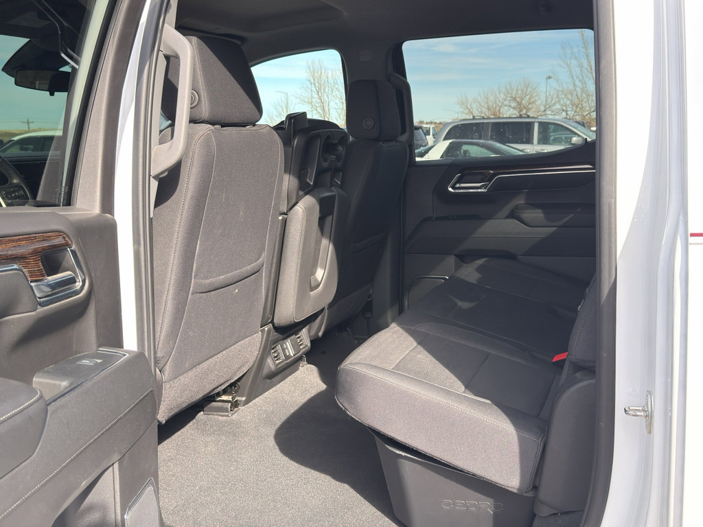 Used 2024 GMC Sierra 1500 SLE w/ X31 Off-Road Package image 12