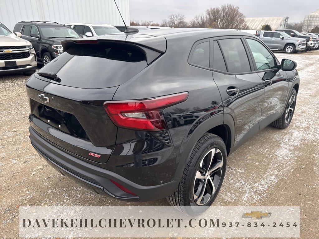 Used 2025 Chevrolet Trax RS w/ Driver Confidence Package image 5